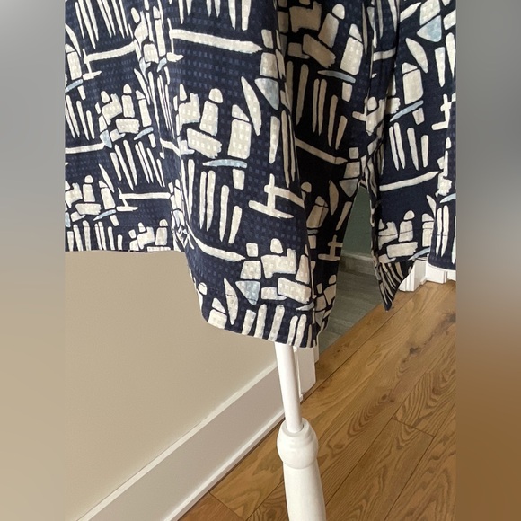 Tory Burch Silk V-Neck Blouse | Abstract Print | Navy & Ivory | XL - Picture 4 of 6